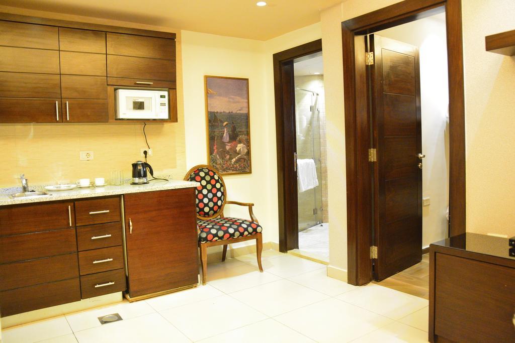 Nadine Hotel Suites 암만 외부 사진