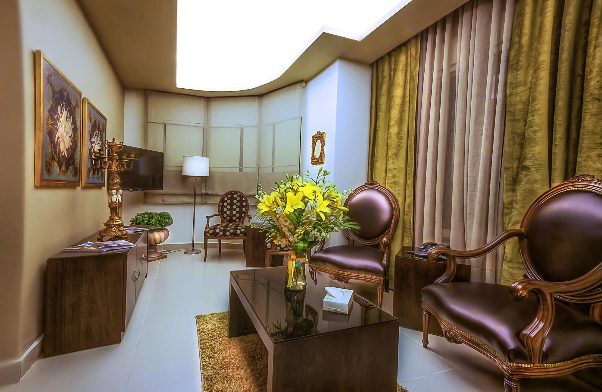 Nadine Hotel Suites 암만 외부 사진