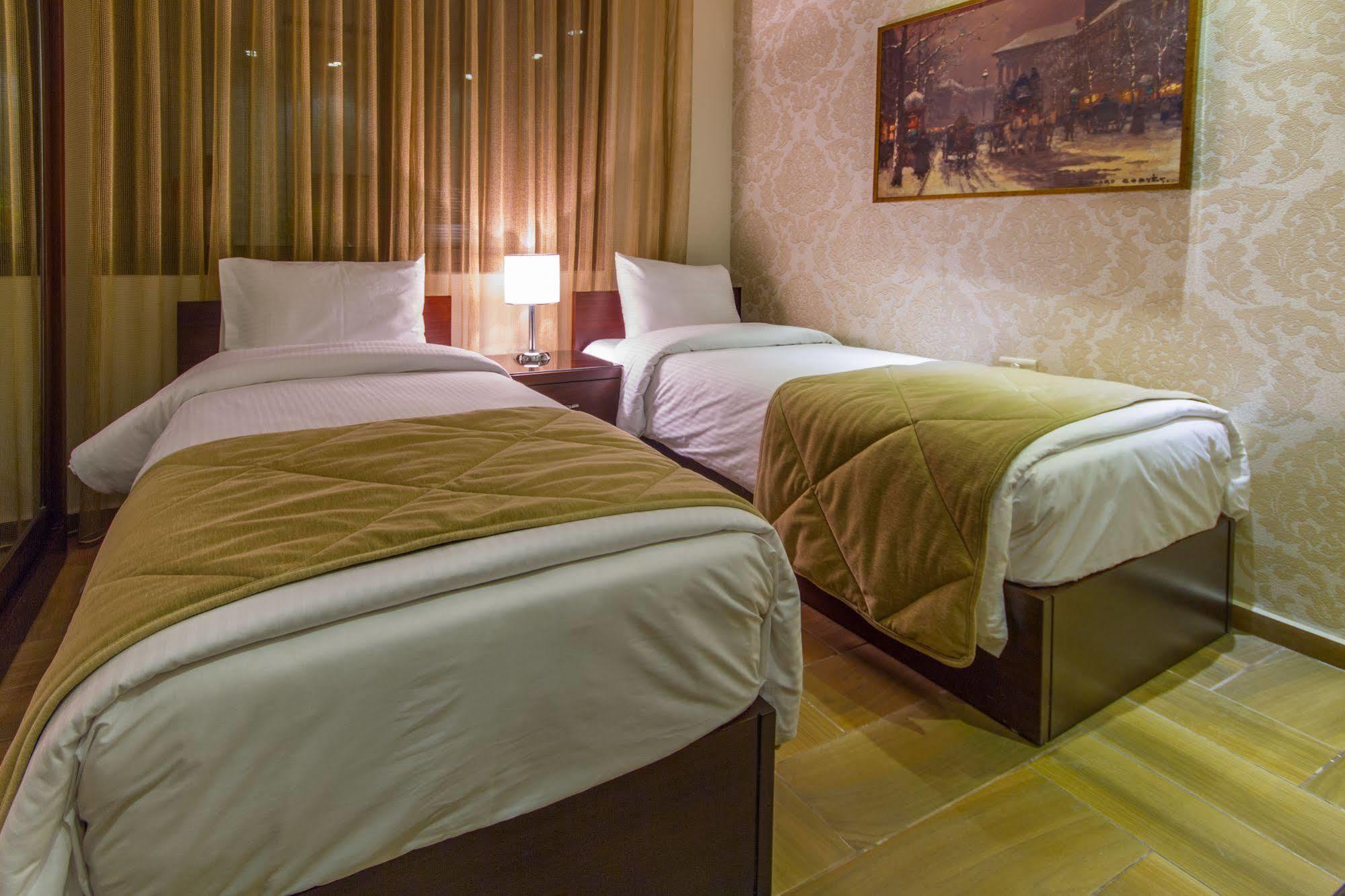 Nadine Hotel Suites 암만 외부 사진